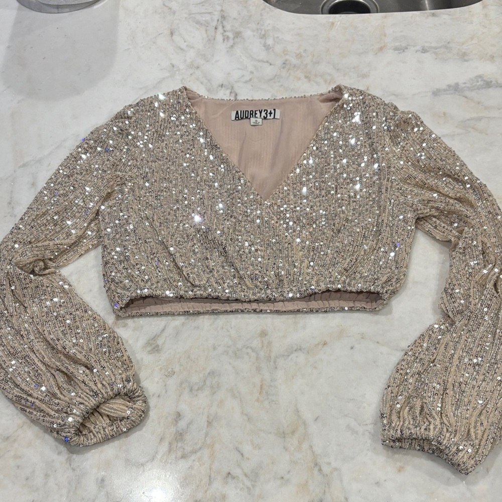 Audrey 3+1 Glittering Sequin Crop Top - Cream
